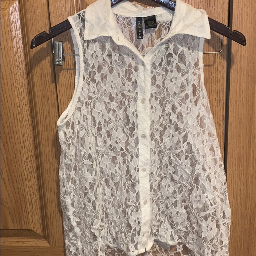 Full tilt button up lace sleeveless blouse